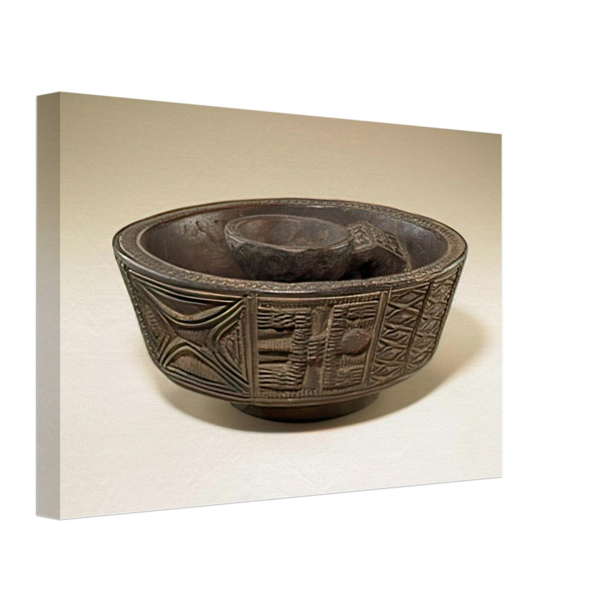 Bowl by Olowe of Ise, canvas, view 2